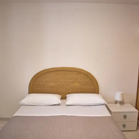 Dei Pini Apartamento *
